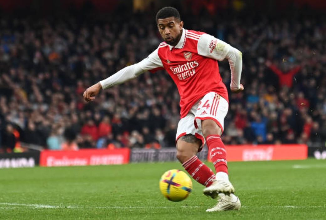 Leicester muốn có sự phục vụ của Nelson.